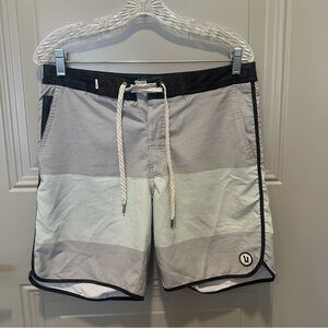 Vuori Men’s Board‎ Shorts Blue Grey Striped Size 30 Swim